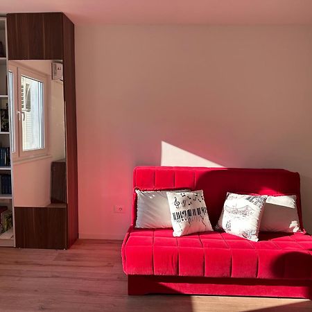 Studio Y Gjakova المظهر الخارجي الصورة