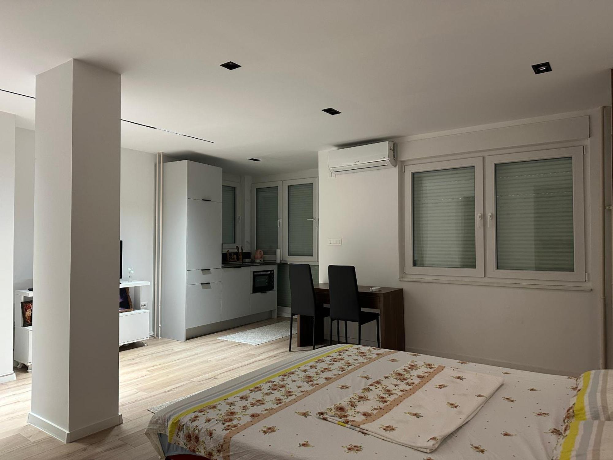 Studio Y Gjakova المظهر الخارجي الصورة